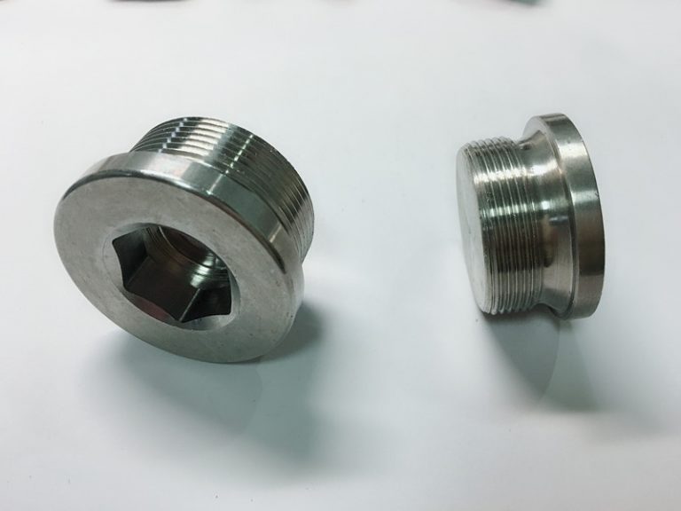 bullone ad anello in acciaio inossidabile su misura con portachiavi in acciaio inox