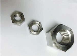 Bulloni esagonali pesanti M20 in acciaio inossidabile 2205 / F55 / 1.4501 / S32760